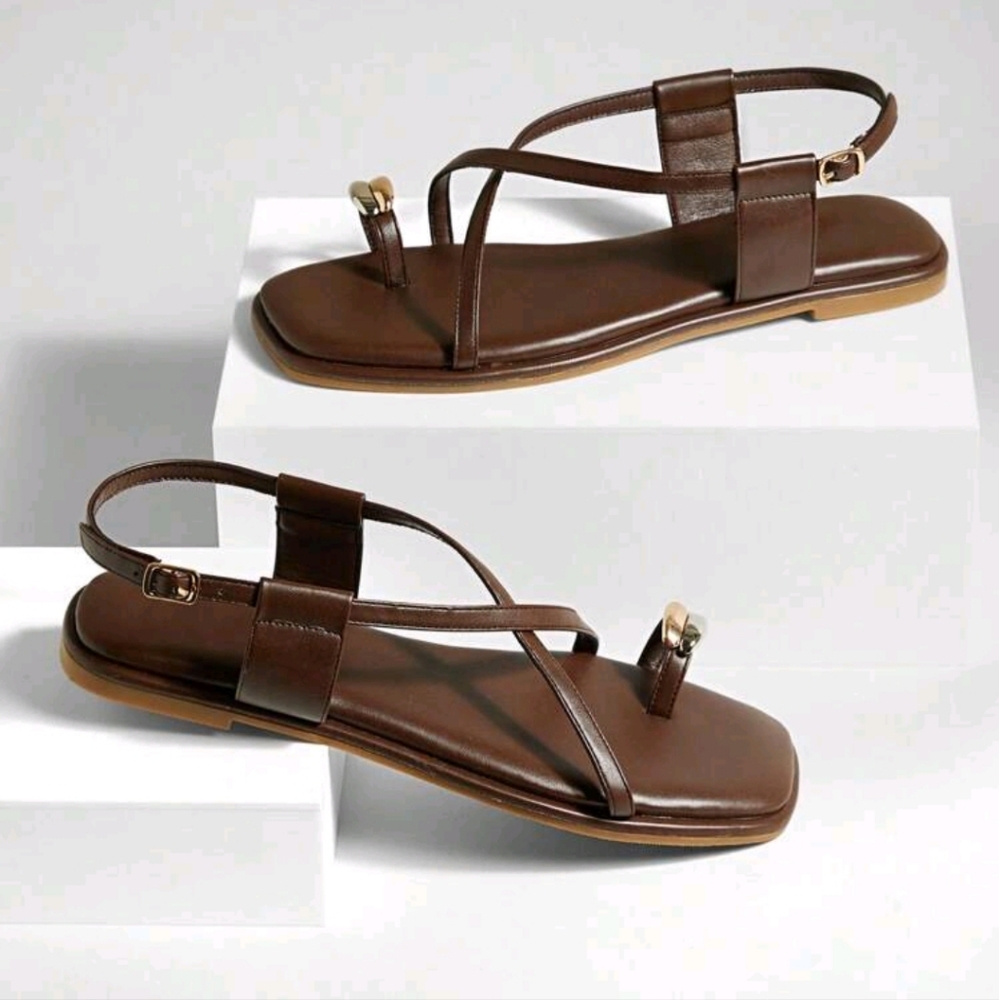 Women's Fashionable Casual Square -Toe With Strappy Thong Sandal,Gold Plate Orna